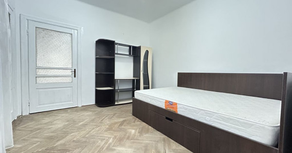 Casa 3 camere - Delfinariu - toate utilitatile