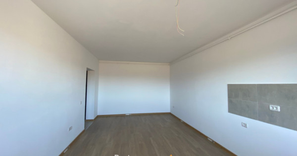 Studio 50 mp, etaj intermediar, cu balcon si loc de parcare,