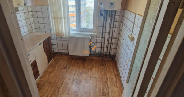 Ocazie ! Decomandat 2 camere etaj 10 Zona Gheorghe Lazar cu