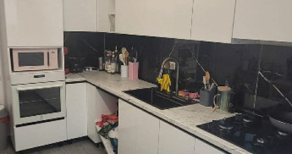 Apartament de 3 camere zona TRACTORUL,complex Vivamus