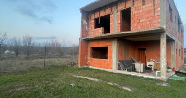 Casă la roșu P+1 cu proiect P+2, teren 500 mp &ndash; Bariera