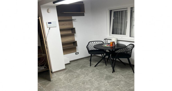 Spatiu birouri,cabinete,intrare stadala,zona Pompieri,76 mp