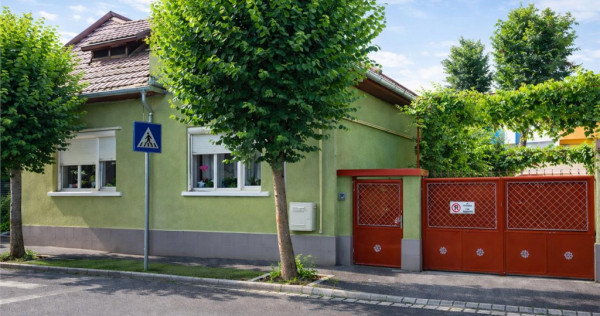 3D!Ansamblu casa productie comercial, 3 corpuri,acces strada