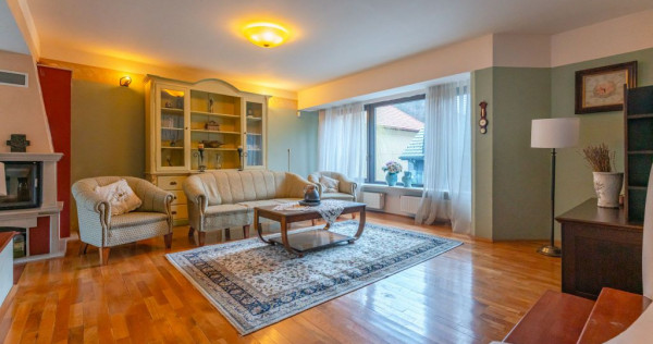 Casă individuală cu 7 camere l&acirc;ngă AFI Mall, ideală ...