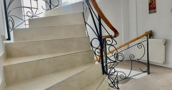 Vila 7camere/(348util,500teren,119ampr.)mp/5min.metrouAp....