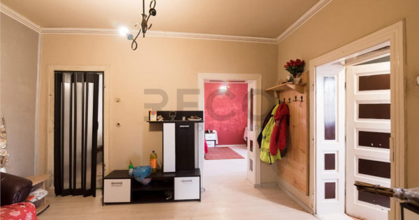 RECO Casa la tara intr-o zona pitoreasca, la 28km de Oradea