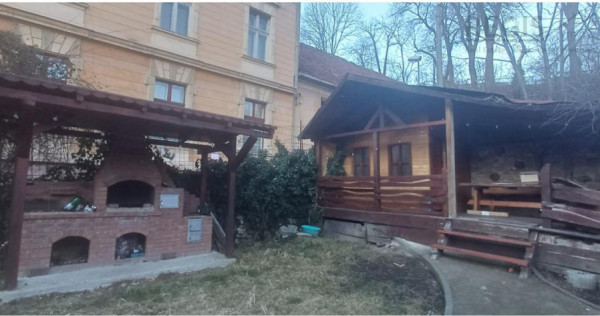 Casa moderna 4 camere cu gradina si loc de parcare, Ultracen