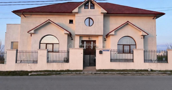 Vila eleganta cu potential - teren generos si locatie exce