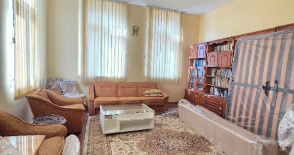 Casa Bld independentei-Garii