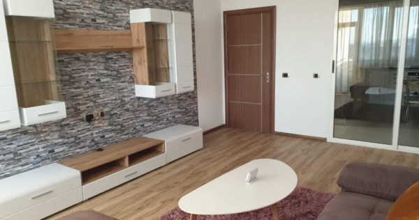 Apartament 2 camere, decomandat - zona Tractorul