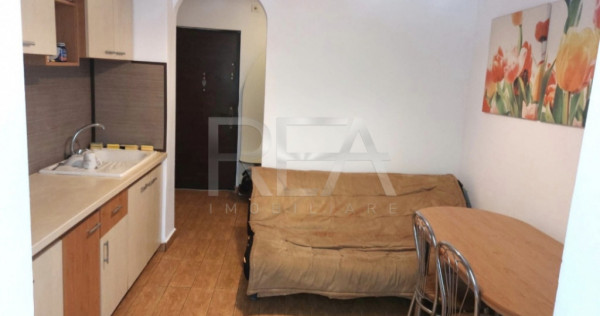 2 camere, decomandat, et 1/8, centrala-Gorjului, Str Moinest