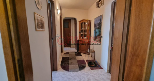 - 2 camere - Sector 4 - Anton Bacalbasa