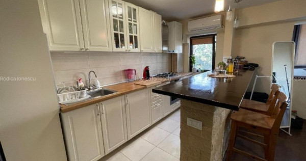 Decebal muncii etaj 4