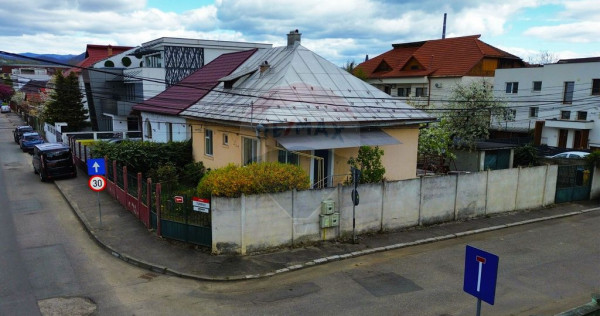 Comision 0% &ndash; Casa ultracentrala, liniștita, cu garaj