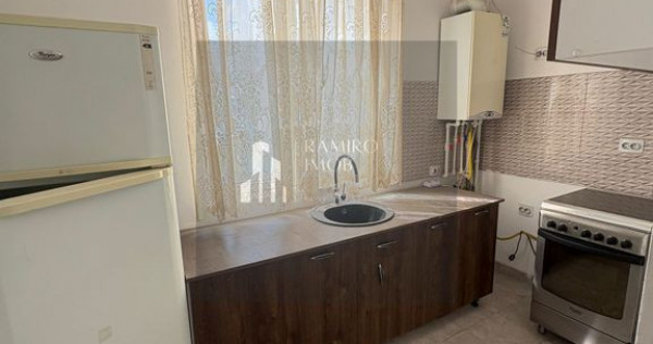 Garsoniera confort 1 etaj 1 centrala proprie Metalurgiei
