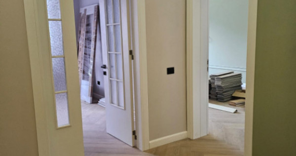 Apartament 3 camere de v&acirc;nzare |Ultracentral Constanța | ?