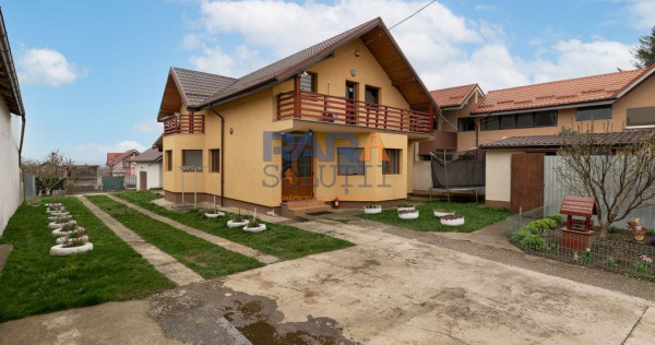 Casă 2013, teren 1366 mp, zonă centrală