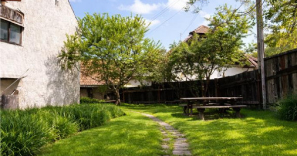 Casa cu 850 mp gradina, Centrul Istoric - Schei, Brasov
