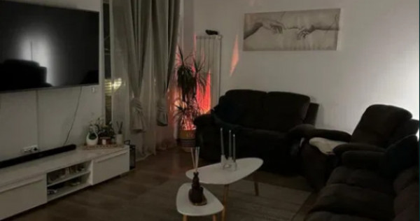 Apartament 2 camere, semidecomandat - zona Tractorul