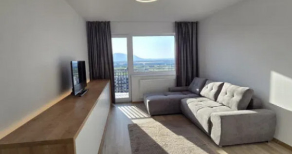 Apartament 3 camere, decomandat - zona Tractorul