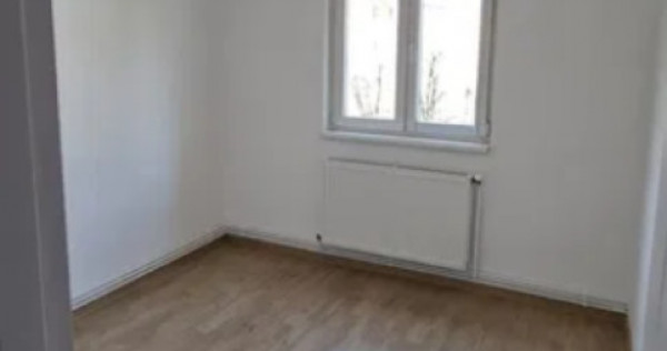 Apartament 2 camere, semidecomandat - zona Centrul Civic