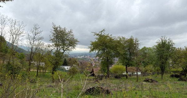 Teren exclusivist 12 ari | Vedere panoramică spre oraș