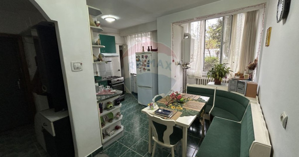 Apartament cu 3 camere de &icirc;nchiriat &icirc;n zona Central