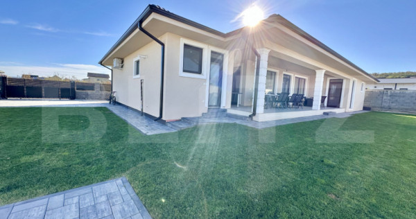 Casă superbă, pe un singur nivel, 284 mp, mobilată lux