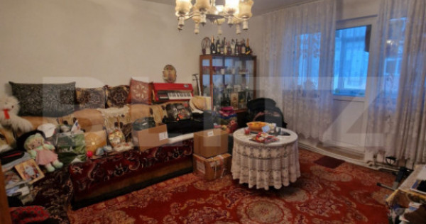 Apartament 3 camere, 62 mp, plus boxă, zona George Enescu