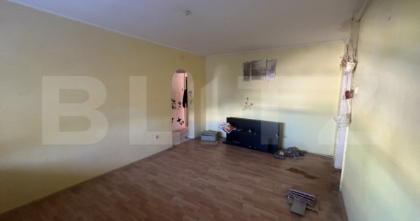 Apartament 3 camere, 67 mp, zona Micro 16