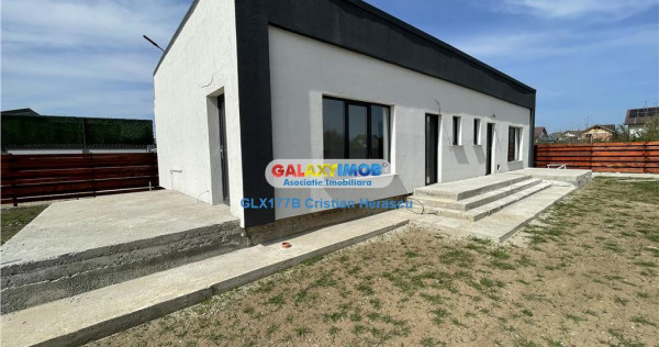 Crevedia Str Uzinei Casa 3 camere 2 bai SU 52 mp Teren 220 M