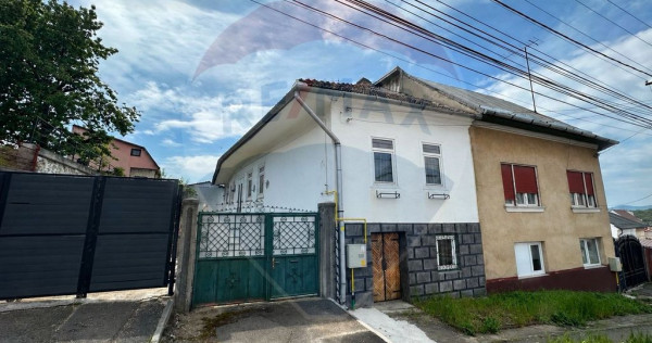 Casa de vanzare in zona Centrala Turda! 480 MP Teren.