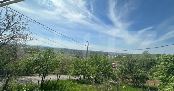 Casă de v&acirc;nzare, 76 mp utili, teren 1.500 mp, vedere panor