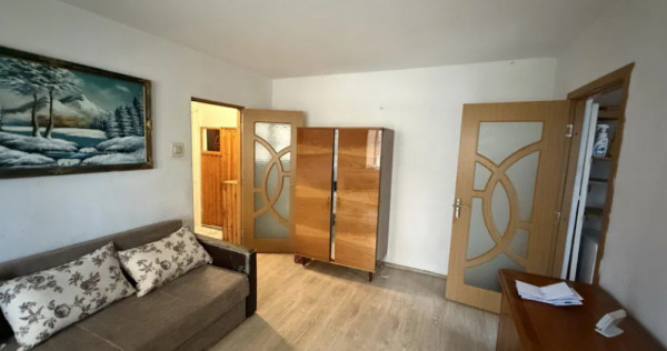 Apartament 2 camere, semidecomandat - zona Sacele