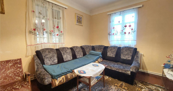 Casa P 1, 5 camere, 150 mp, teren 3815 mp, Zoresti, com. Ver