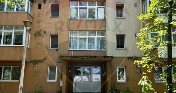Apartament cu 2 camere de v&acirc;nzare &icirc;n zona Nord - Spital...