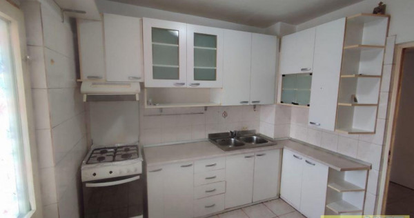 Gara, de vanzare 2 camere, decomandat, 54mp, vanzari Constanta