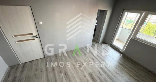 OPORTUNITATE!Garsonieră | 27,5 mp | Balcon &icirc;nchis | Mără