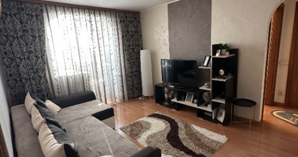 Apartament 2 camere semidecomandat - Bd. Timisoara (Frigocom)