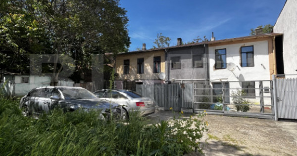 Casa zona centrala 1030m