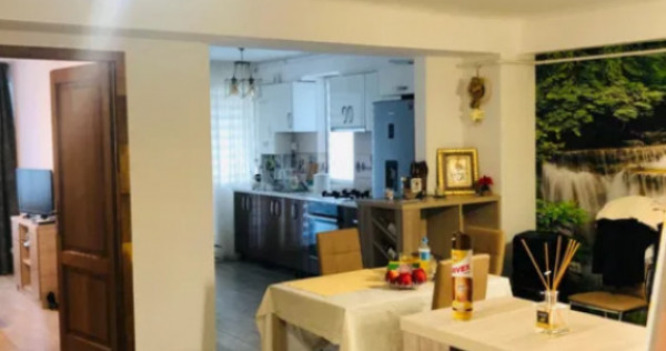 Apartament 2 camere, open space - zona Tractorul
