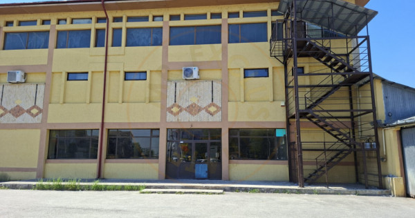 Inchiriere Spatiu comercial 600 mp Bascov-Centru cu parcare
