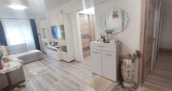 Apartament 3 camere Manastur- str Ion Mester