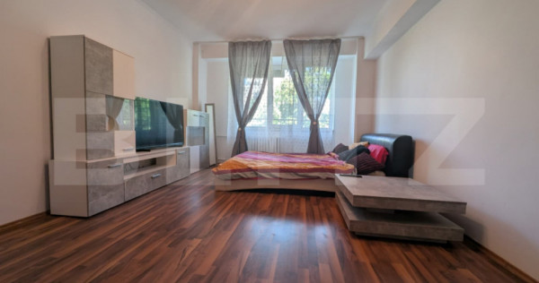 Apartament 3 camere, 2 băi, balcon generos - Cantemir