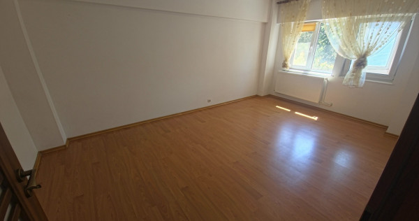 Tomis II apartament 2 camere decomandat gol centrala gaze