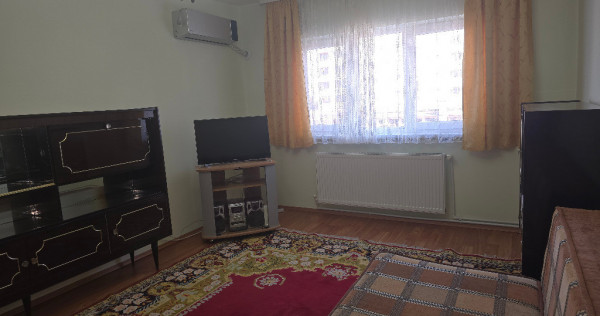 Inchiriez apartament 2 camere decomandat in Deva pe Liliacului, etaj 2