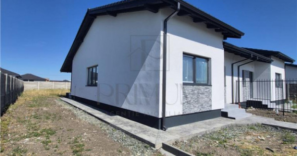 Duplex pe parter - 2 dormitoare - 3 bai ( o baie pe terasa )