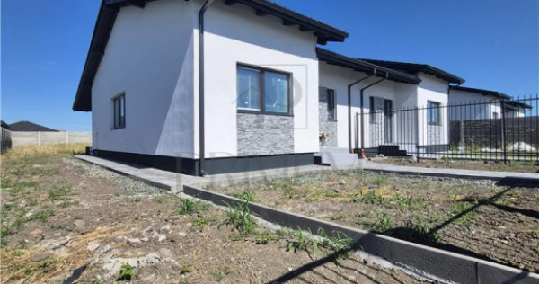 Duplex pe parter - 2 dormitoare - 3 bai ( o baie pe terasa )
