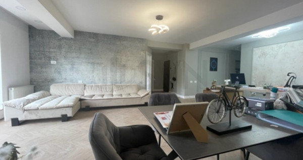 Apartament superb 4 camere bloc 2004 zona Arcul de Triumf...
