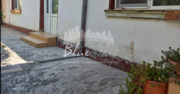 Casa batraneasca cu teren de 435mp cu utilitati si deschider